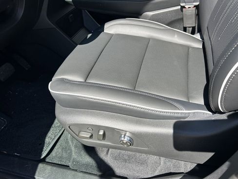 New 2026 Buick Enclave Avenir w/ Super Cruise Package image 22