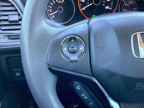 Used 2016 Honda HR-V LX image 22