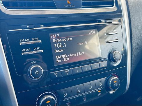 Used 2014 Nissan Altima 2.5 S w/ Sport Value Package FWD image 14