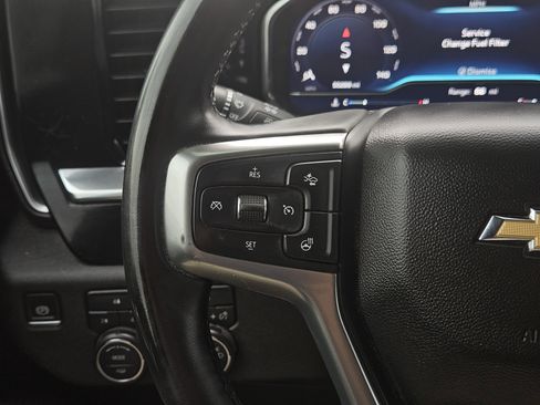 Used 2025 Chevrolet Silverado 2500 LT image 18