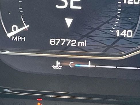 Used 2023 GMC Yukon Denali w/ Denali Reserve Package image 31