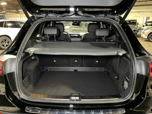 Used 2025 Mercedes-Benz GLA 250 4MATIC image 17