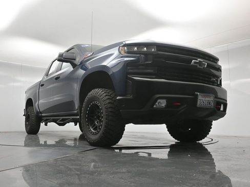 Used 2020 Chevrolet Silverado 1500 LT Trail Boss AWD/4WD image 46
