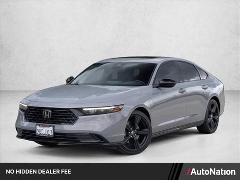 Used 2025 Honda Accord Sport image 1