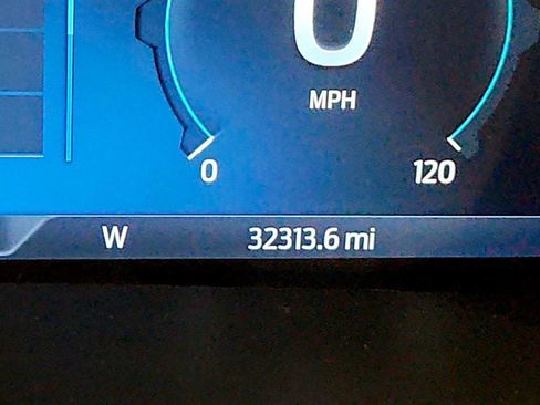 Used 2023 Ford F150 Lightning XLT AWD/4WD image 15