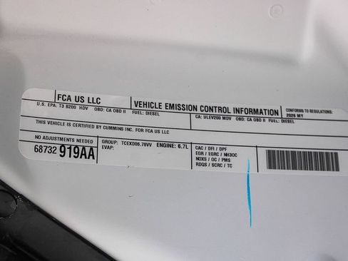 New 2026 RAM 2500 Laramie AWD/4WD image 28
