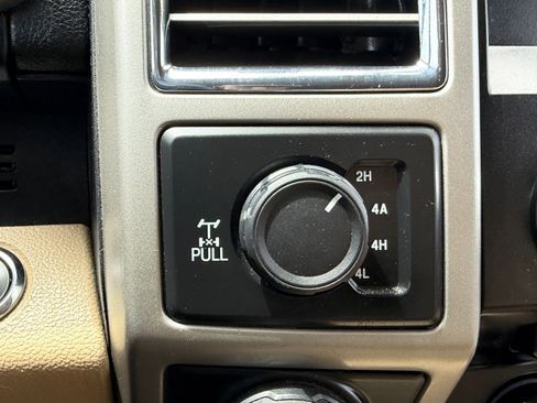 Used 2016 Ford F150 Lariat AWD/4WD image 24