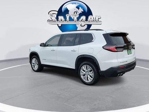 Used 2024 GMC Acadia Elevation image 6