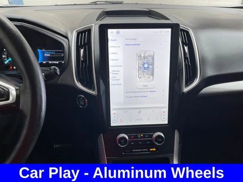 Used 2024 Ford Edge SEL w/ Convenience Package image 17