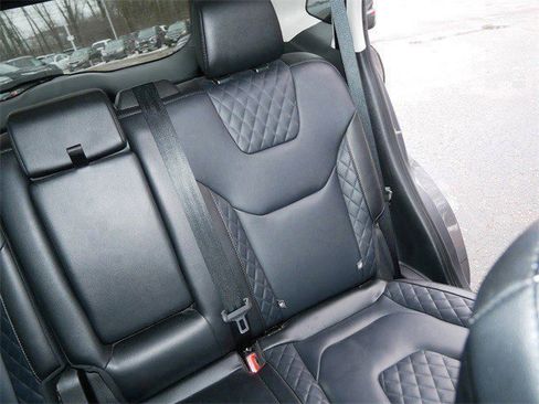 Used 2024 Ford Edge Titanium image 15