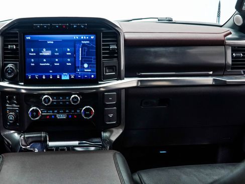 Used 2023 Ford F150 Lariat w/ Equipment Group 502A High AWD/4WD image 17
