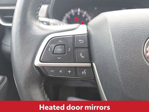 Used 2024 Toyota Highlander LE image 27