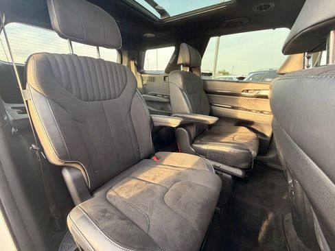 Used 2024 Hyundai Palisade Calligraphy image 11