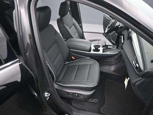 Certified 2025 Buick Enclave Preferred w/ Power Package FWD image 21