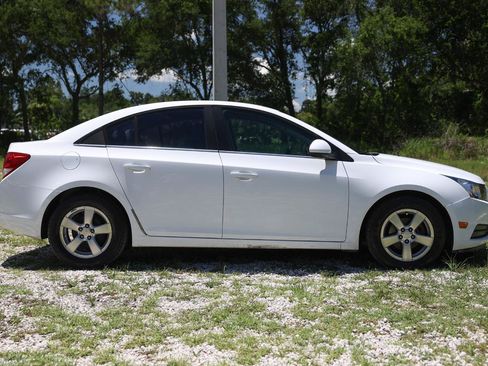 Used 2014 Chevrolet Cruze LT FWD image 13