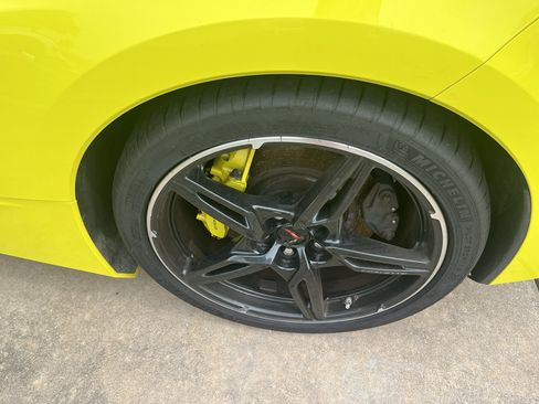 Used 2020 Chevrolet Corvette Stingray Premium Cpe w/ 3LT Preferred Equipment Group RWD image 40
