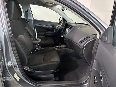 Used 2025 Mitsubishi Outlander Sport ES image 28