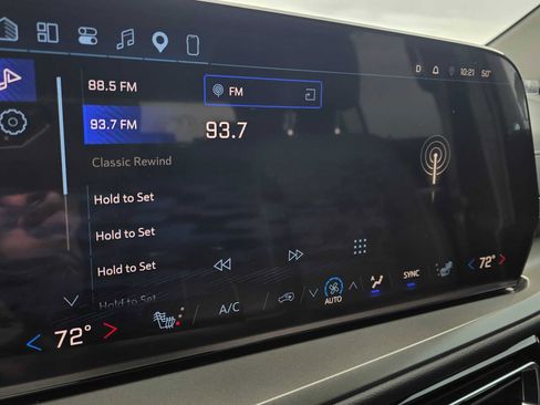 Certified 2026 Chevrolet Traverse LT AWD/4WD image 27