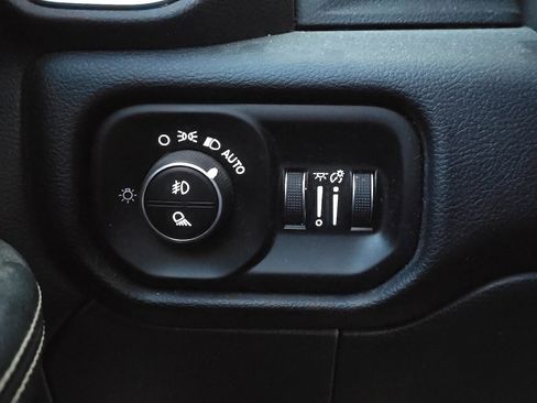 Used 2021 RAM 3500 Laramie image 24