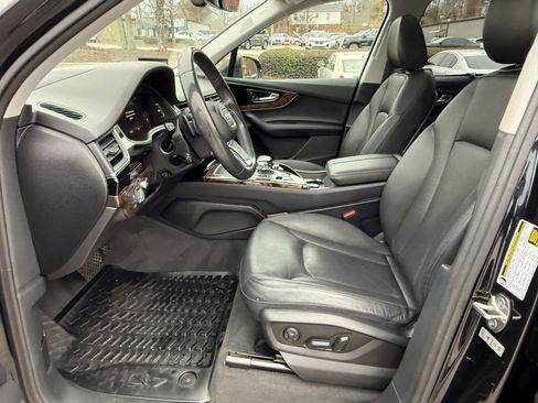 Used 2018 Audi Q7 3.0T Prestige w/ Prestige Package image 18