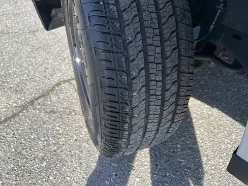 Used 2023 Chevrolet Colorado W/T image 27