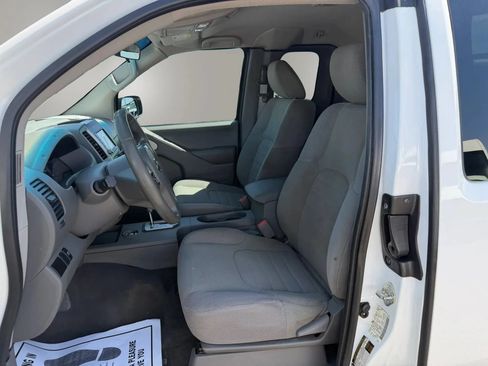 Used 2020 Nissan Frontier S RWD image 13