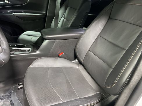 Used 2019 Chevrolet Equinox Premier image 23