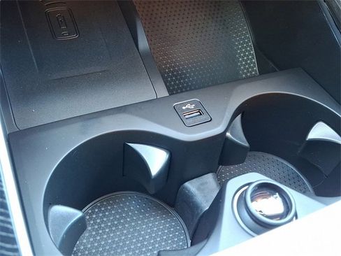 New 2026 BMW X6 xDrive40i w/ Climate Comfort Package image 18