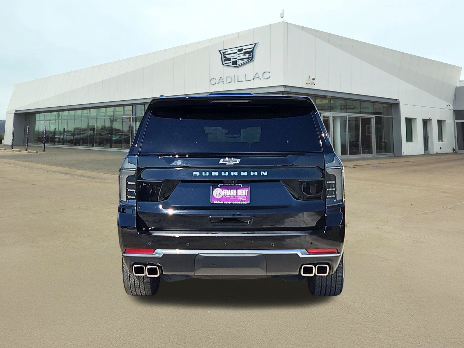 Used 2025 Chevrolet Suburban High Country AWD/4WD image 5