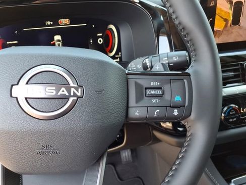 New 2026 Nissan Pathfinder SL AWD/4WD image 11