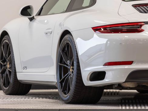 Used 2019 Porsche 911 Carrera GTS RWD image 12