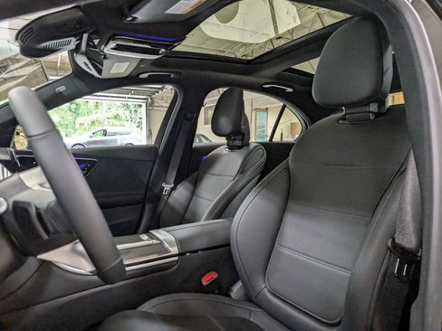 New 2025 Mercedes-Benz C 300 4MATIC Sedan image 25