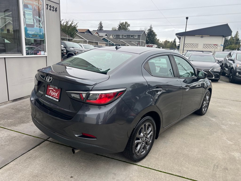 Used 2019 Toyota Yaris LE FWD image 7