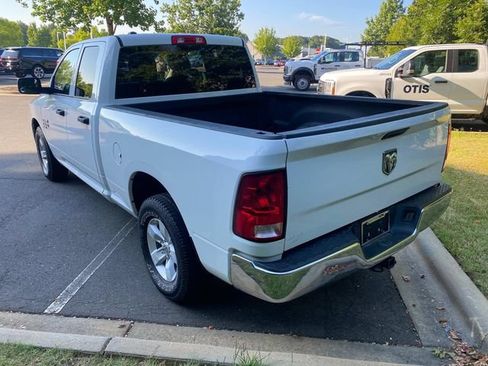 Used 2021 RAM 1500 Tradesman w/ Chrome Appearance Group RWD image 28