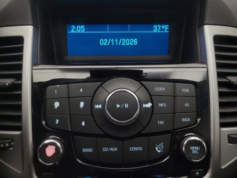 Used 2016 Chevrolet Cruze LT image 25