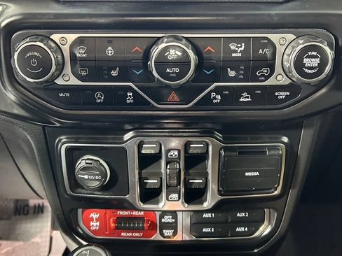 Used 2021 Jeep Wrangler Unlimited Rubicon AWD/4WD image 20