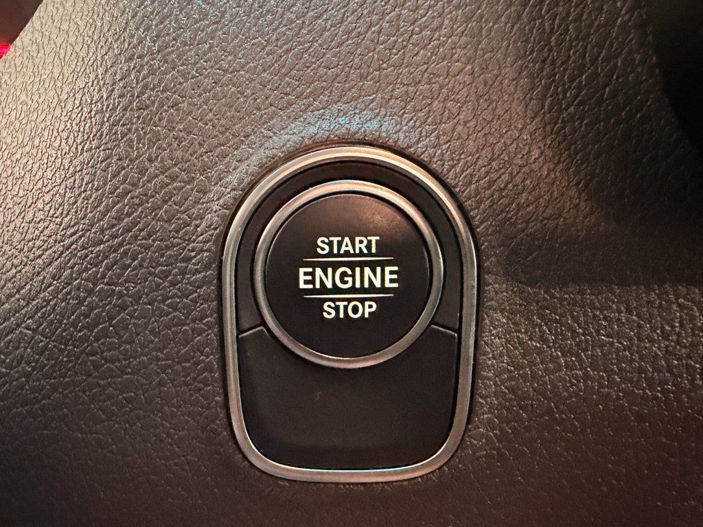 Used 2022 Mercedes-Benz Sprinter 2500 image 38