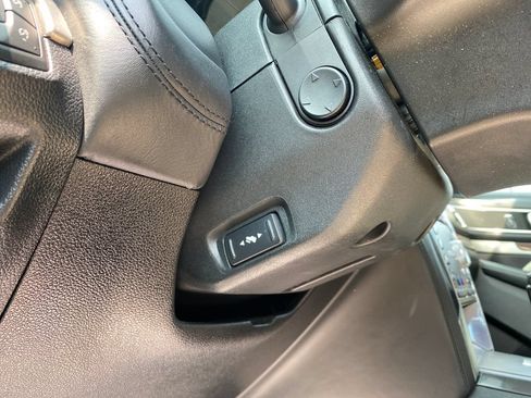 Used 2018 Ford Explorer Platinum AWD/4WD image 29