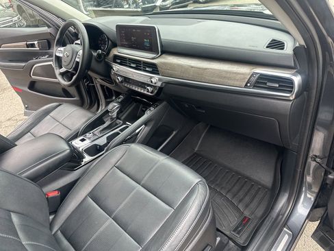 Used 2020 Kia Telluride SX image 39