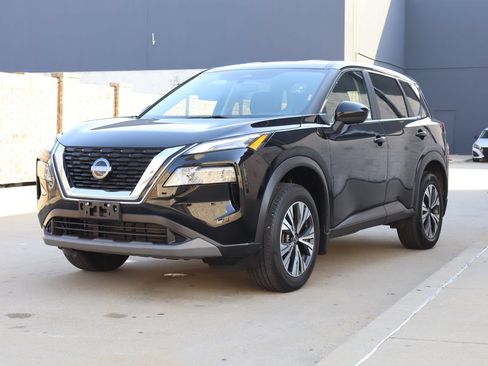 Used 2023 Nissan Rogue SV AWD/4WD image 2