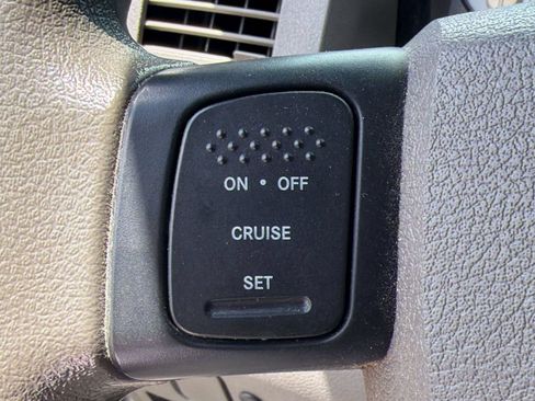 Used 2008 Dodge Ram 2500 Truck SLT AWD/4WD image 16