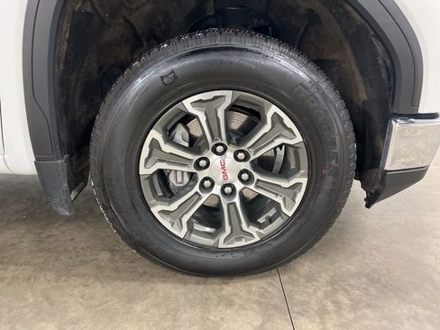 Certified 2024 GMC Sierra 1500 SLT image 19