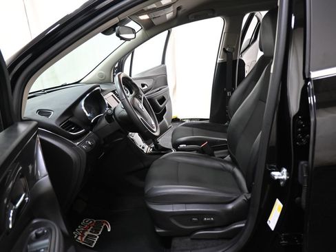 Used 2022 Buick Encore Preferred w/ Safety Package AWD/4WD image 7