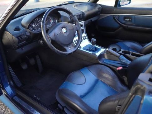 Used 2001 BMW Z3 3.0i RWD image 2