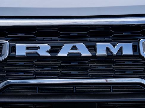 Used 2025 RAM ProMaster 2500 w/ Quick Order Package 22G SLT FWD image 30