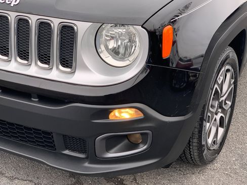 Used 2017 Jeep Renegade Limited image 43