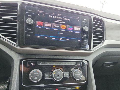 Used 2022 Volkswagen Atlas SE image 14