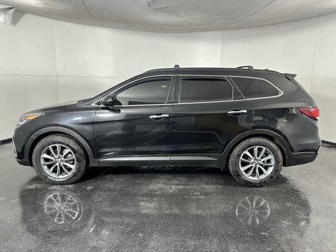 Used 2019 Hyundai Santa Fe XL SE image 9