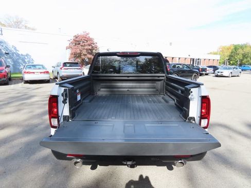 New 2026 Honda Ridgeline Black Edition image 10