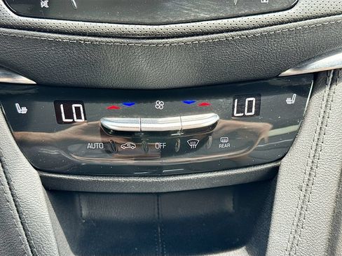 Used 2024 Cadillac XT5 Premium Luxury FWD image 17